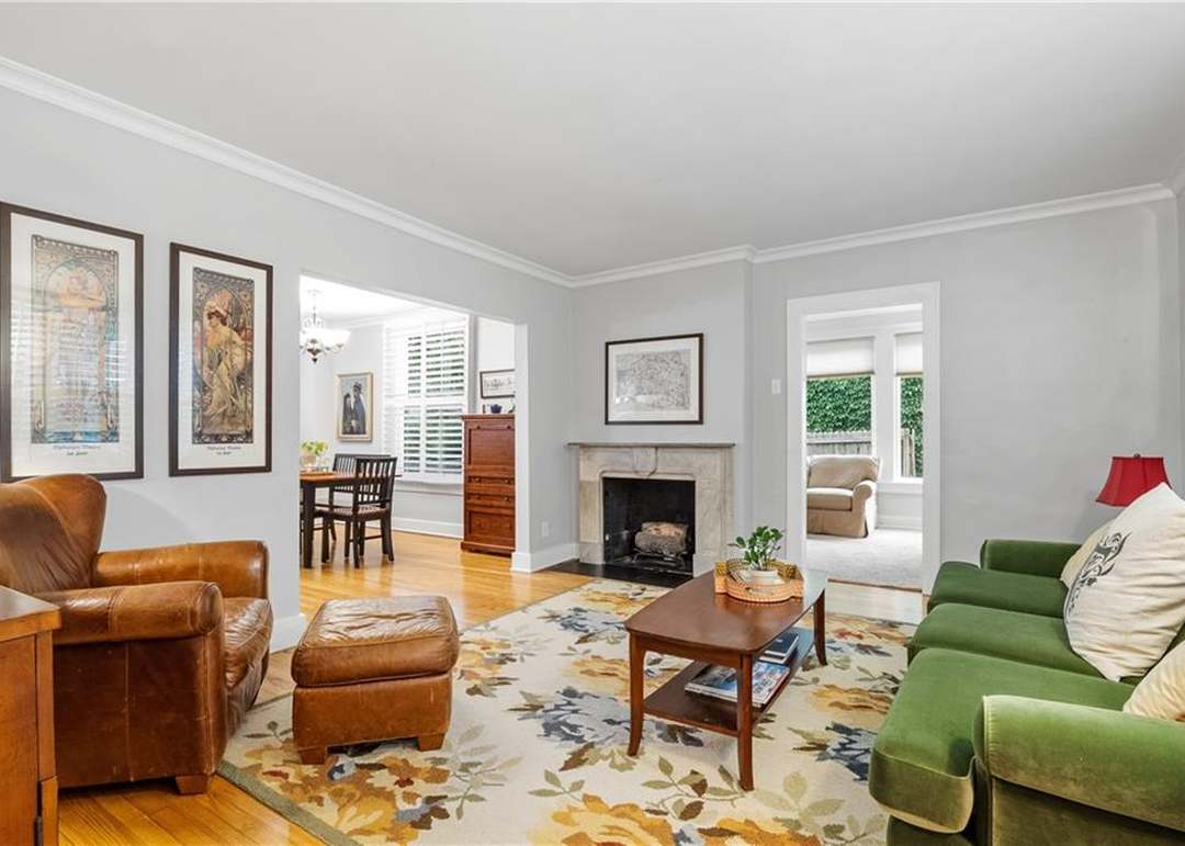 430 W 61st Terrace — photo 9