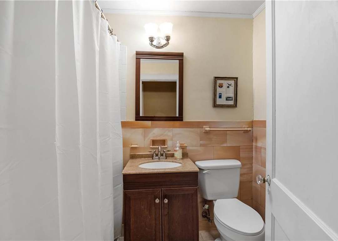 430 W 61st Terrace — photo 24