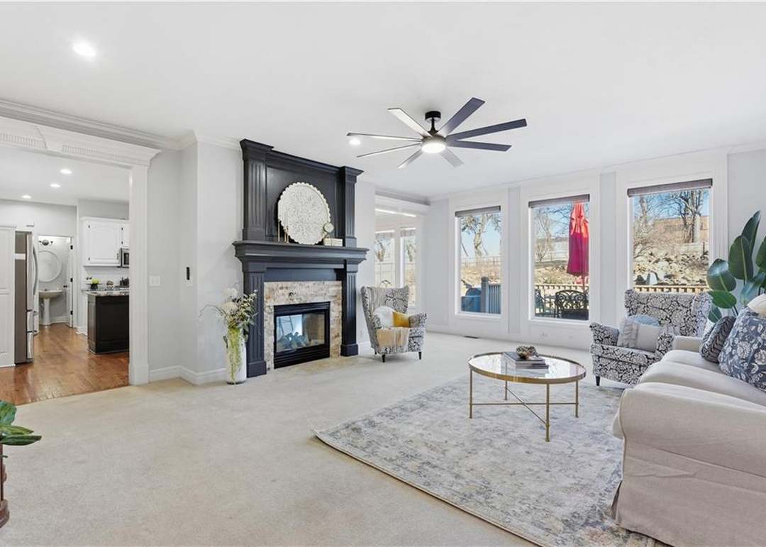 14705 W 128th Street — photo 11