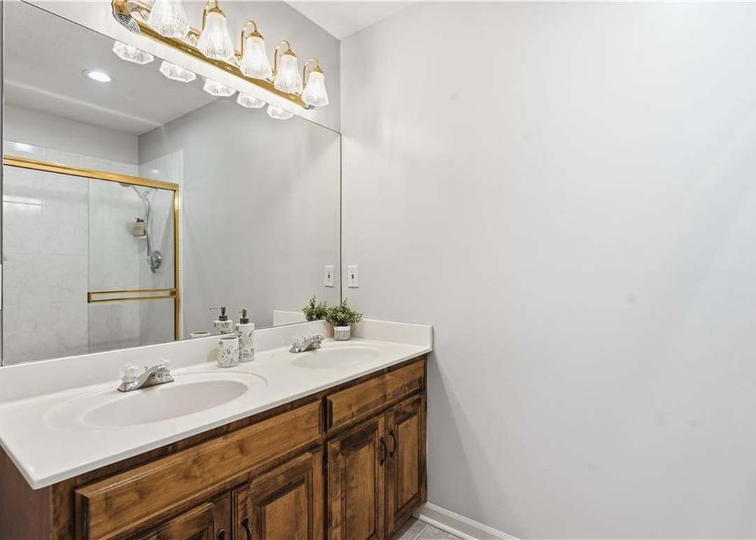 14705 W 128th Street — photo 35