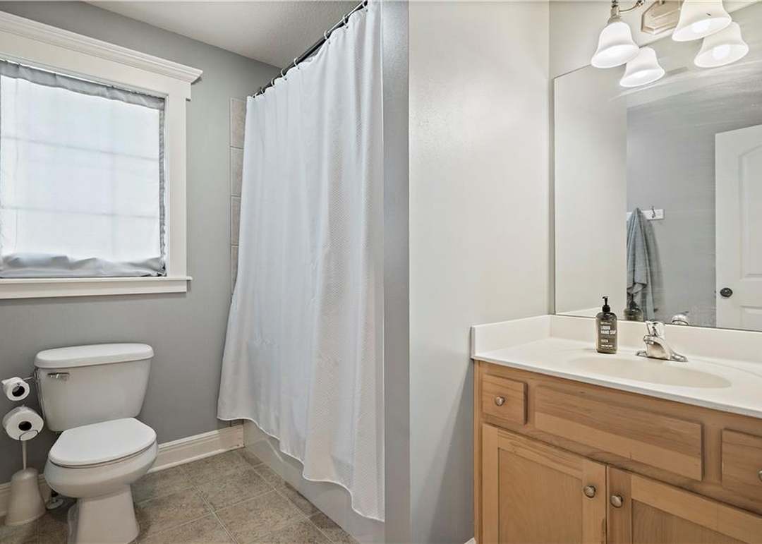 1820 SW Napa Valley Drive — photo 33