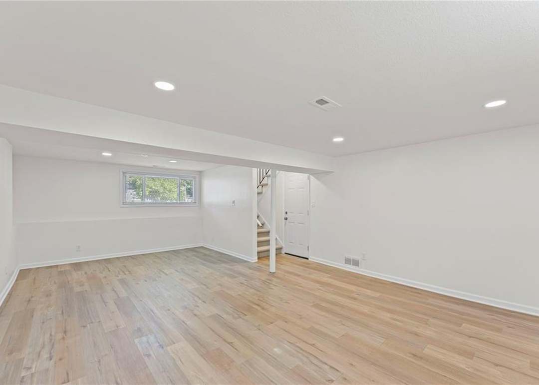 830 N 83rd Street — photo 23