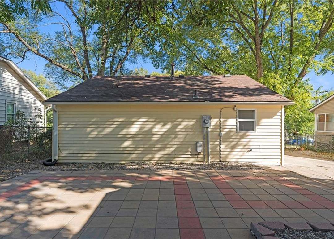 622 S Lake Drive — photo 23