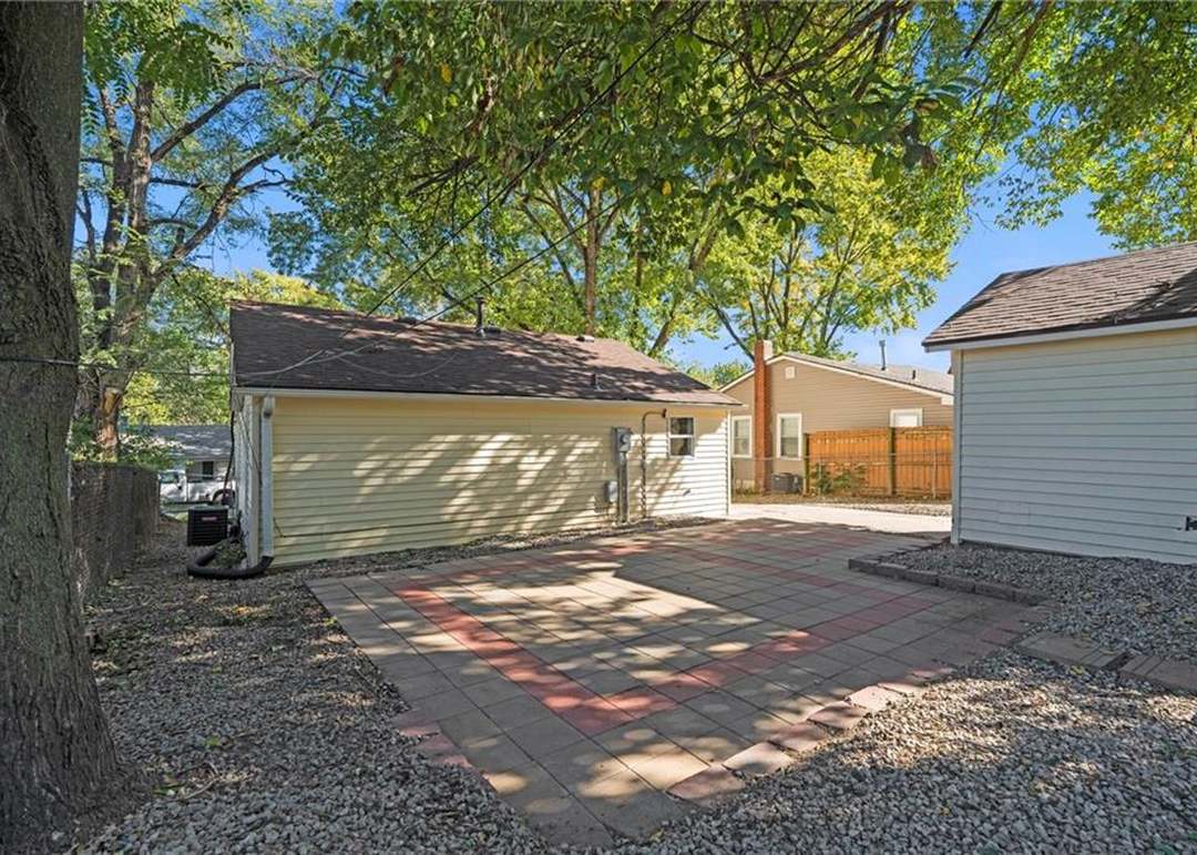 622 S Lake Drive — photo 25