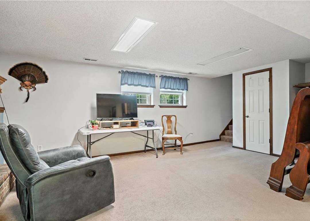 18004 E 25th St Court — photo 5