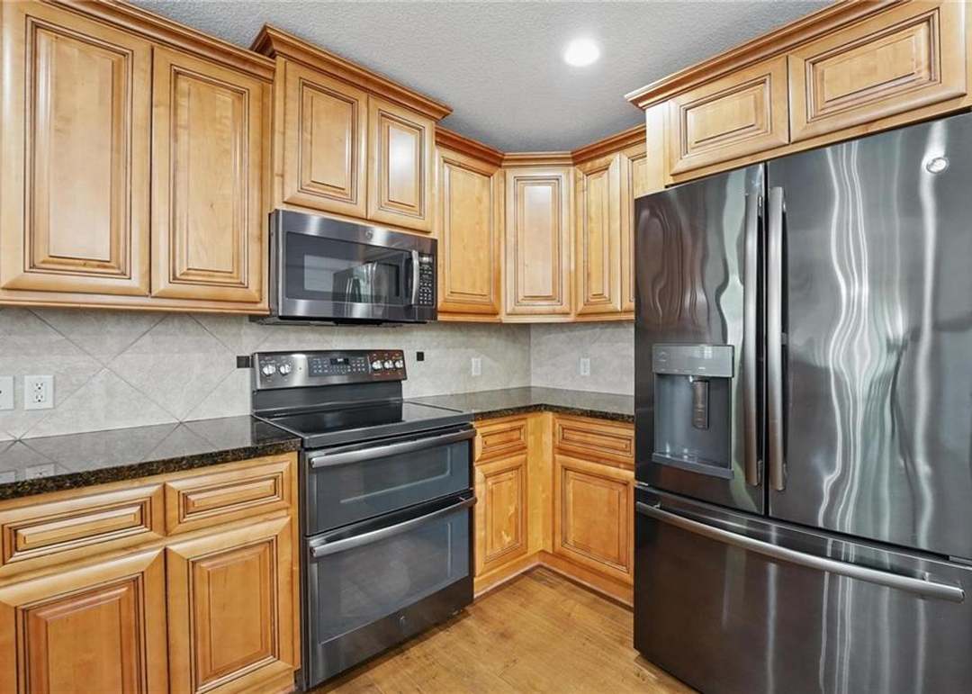 816 N Alder Street — photo 31