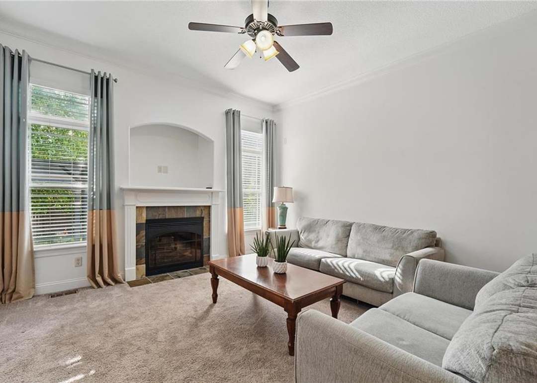 816 N Alder Street — photo 42