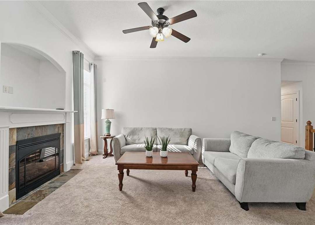 816 N Alder Street — photo 43