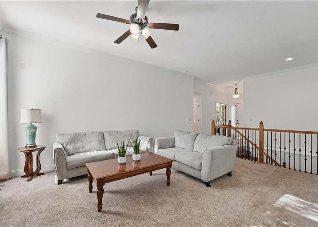 816 N Alder Street — photo 44
