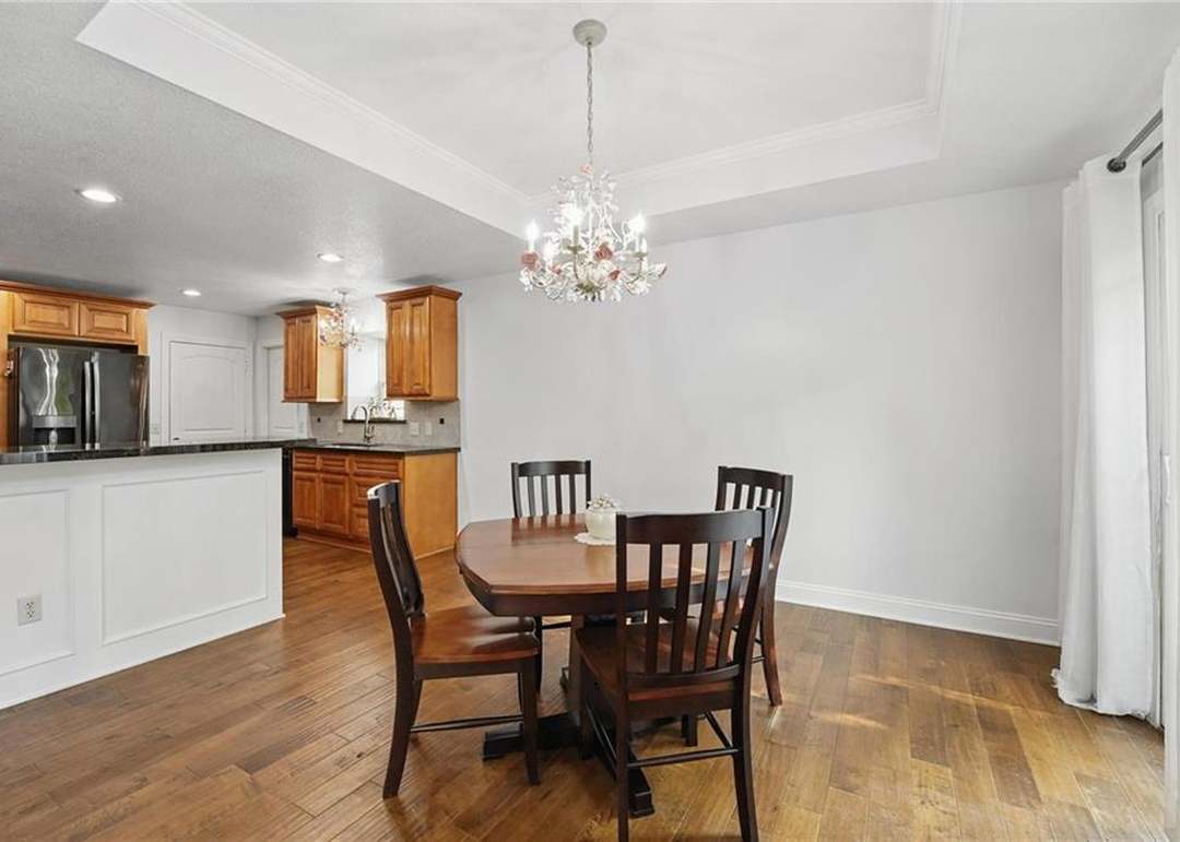 816 N Alder Street — photo 45