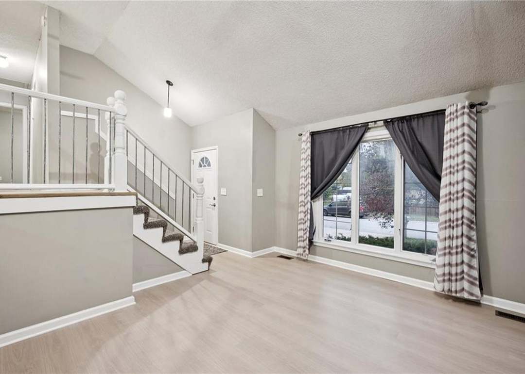 14813 W 150TH Pl Place — photo 6