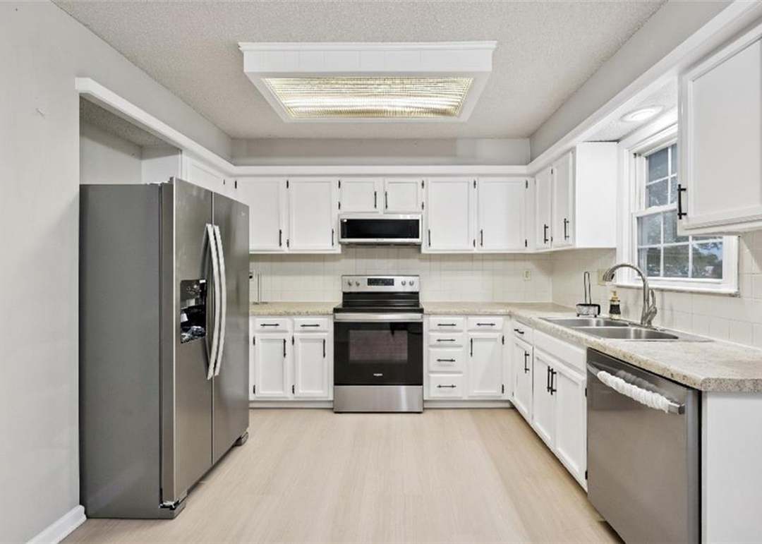 14813 W 150TH Pl Place — photo 13