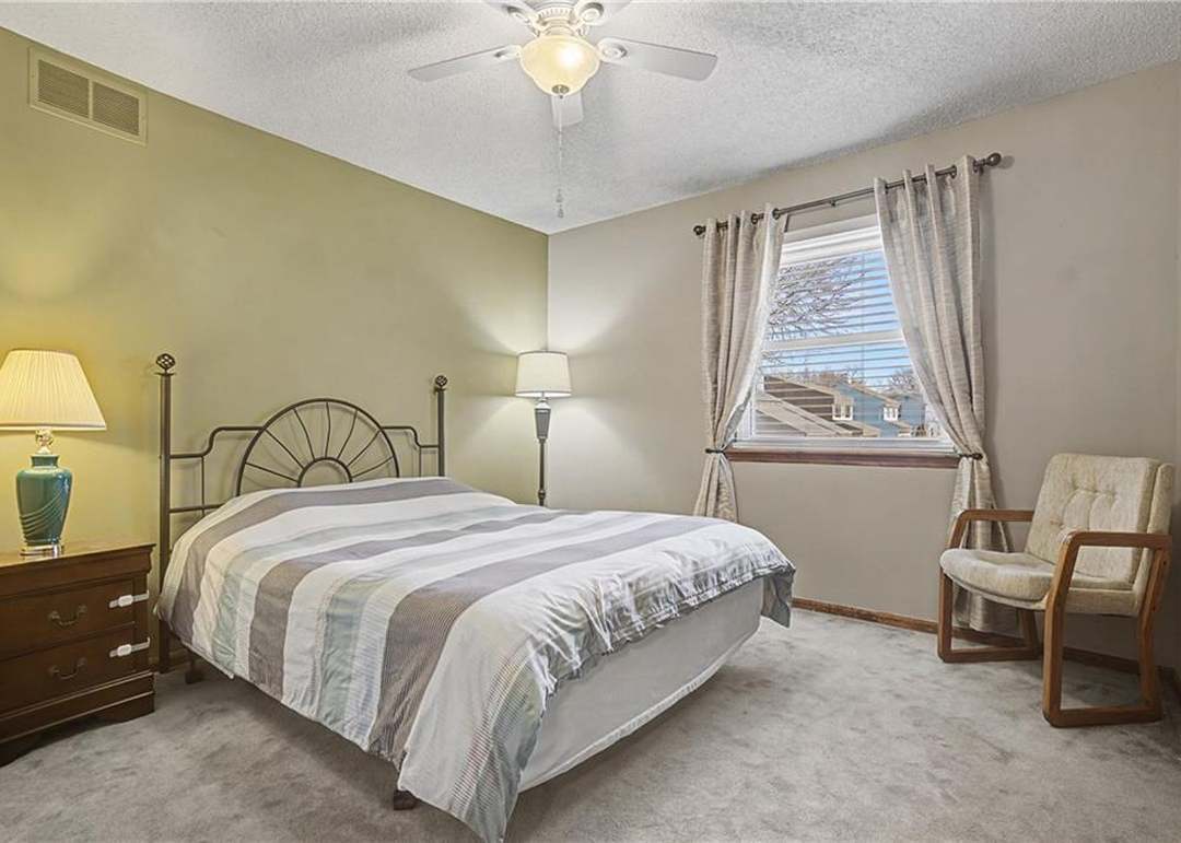 11935 W 66th Street — photo 17