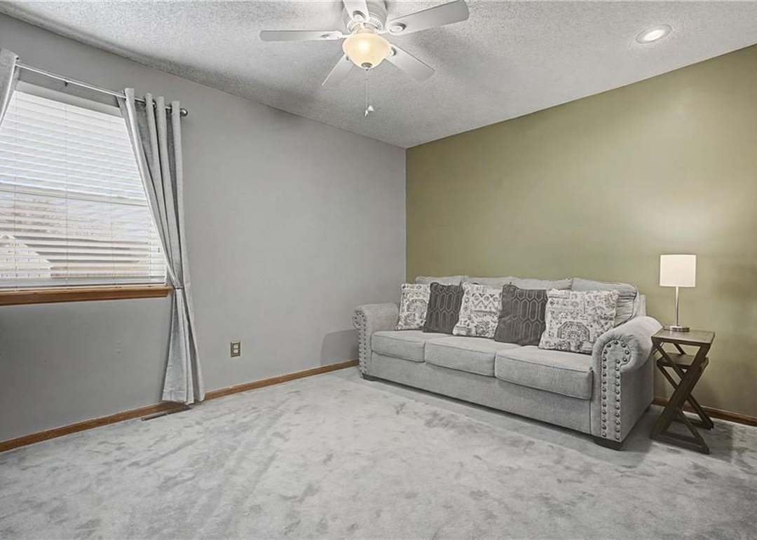 11935 W 66th Street — photo 18
