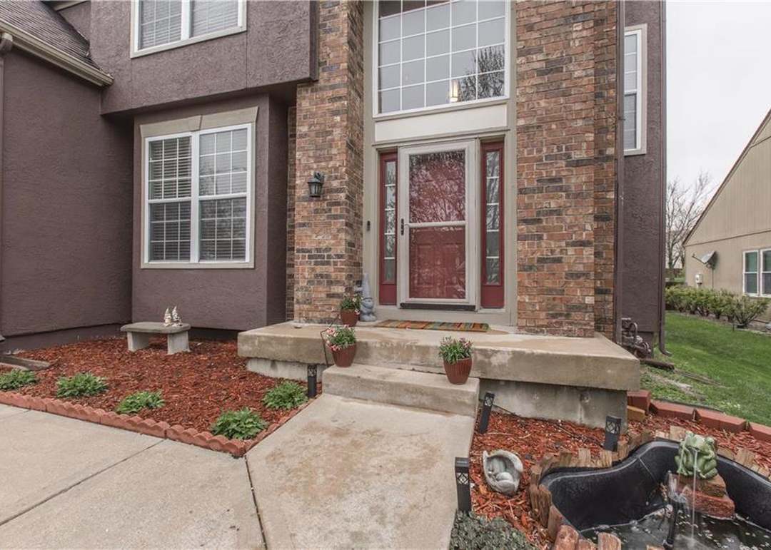 9304 N CHARLOTTE Court — photo 9