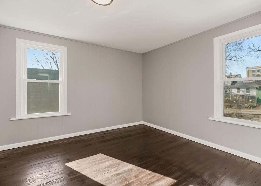 414 Quincy Avenue — photo 16