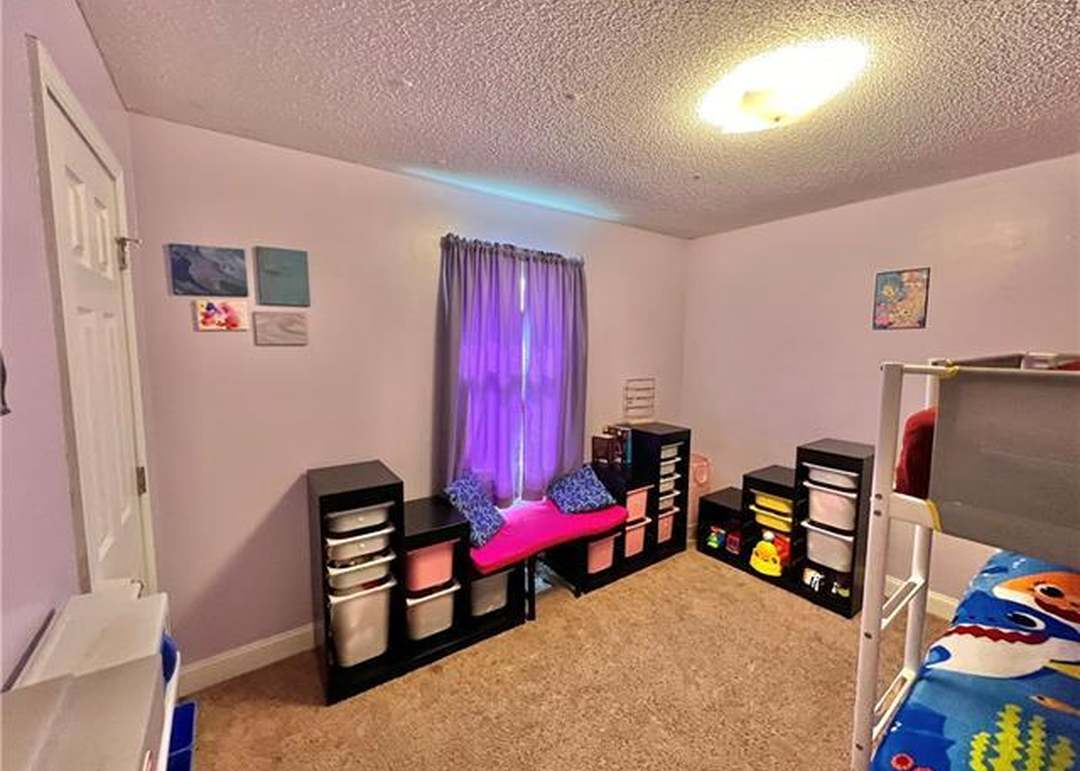 15706 VICIE Avenue — photo 16