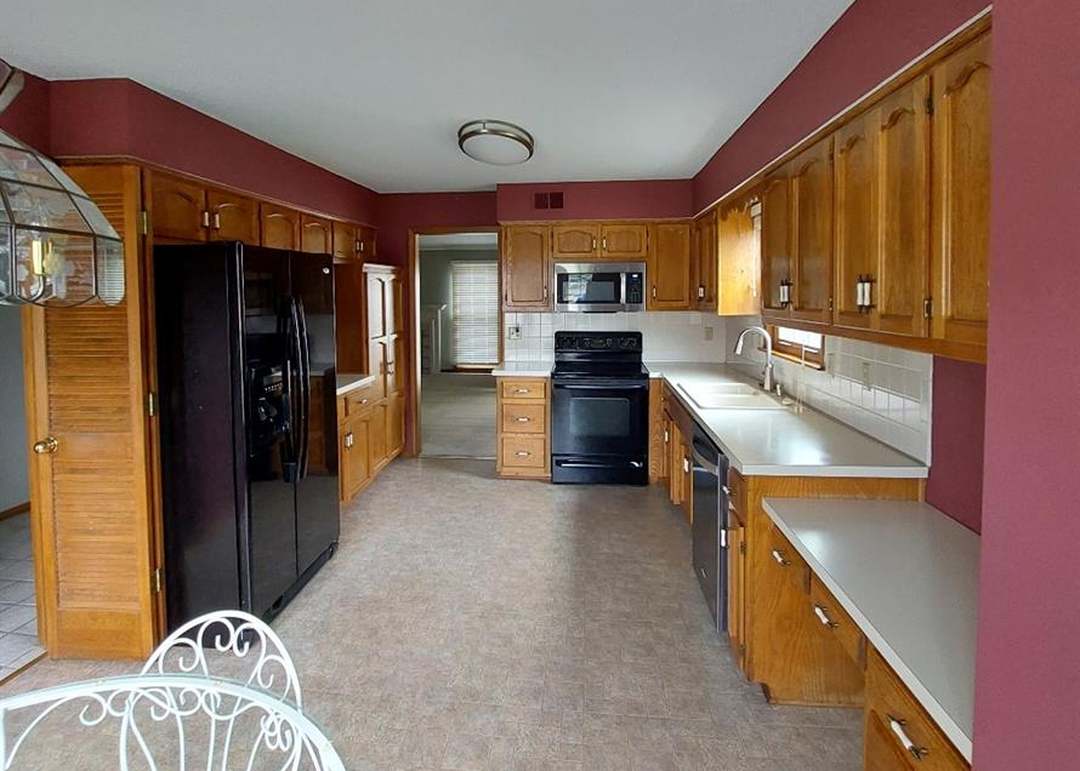 11933 Slater Street — photo 10