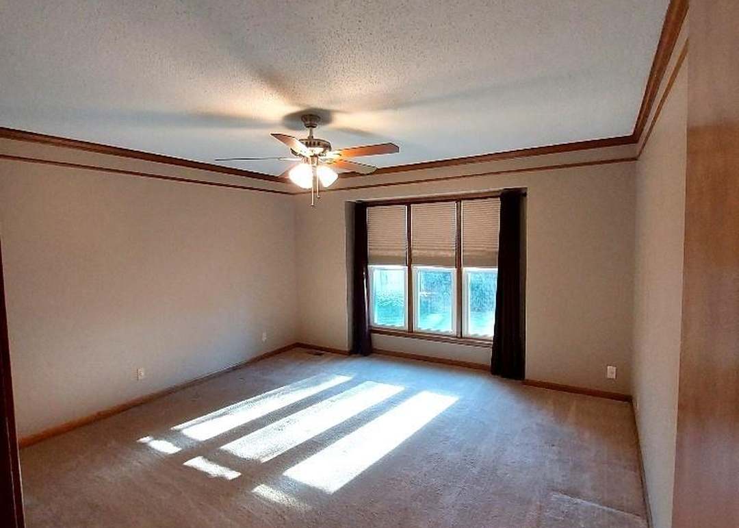 11933 Slater Street — photo 17