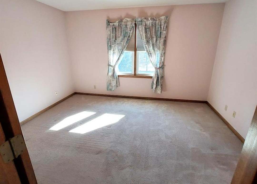 11933 Slater Street — photo 25
