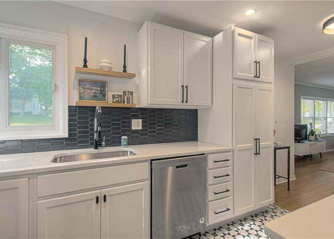 5213 W 51ST Street — photo 17