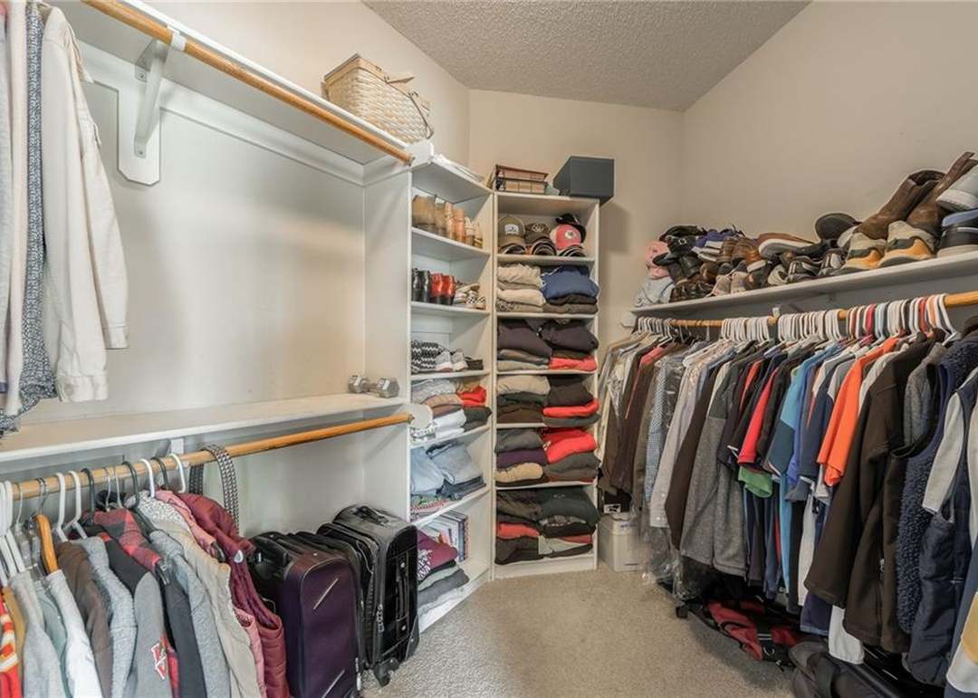 7428 N SMALLEY Avenue — photo 20