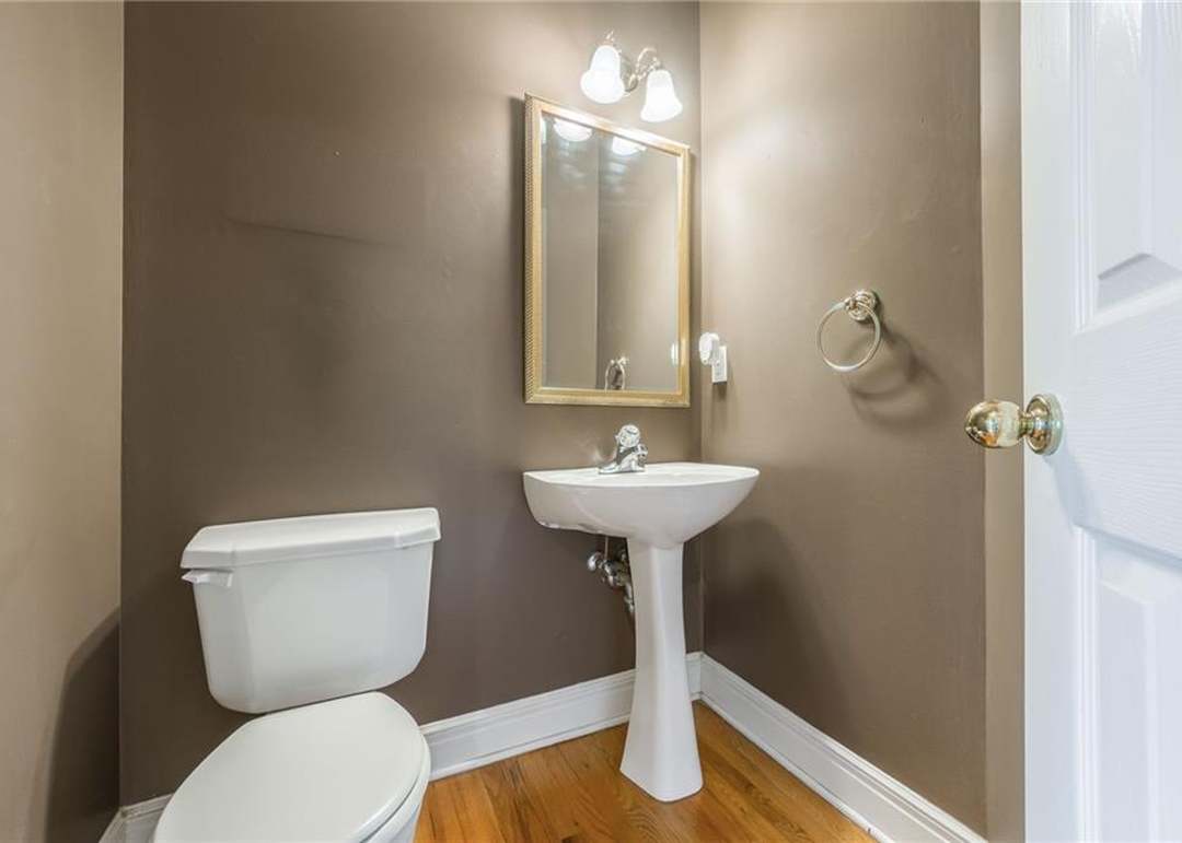 7428 N SMALLEY Avenue — photo 23