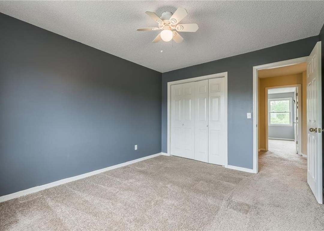 7428 N SMALLEY Avenue — photo 29
