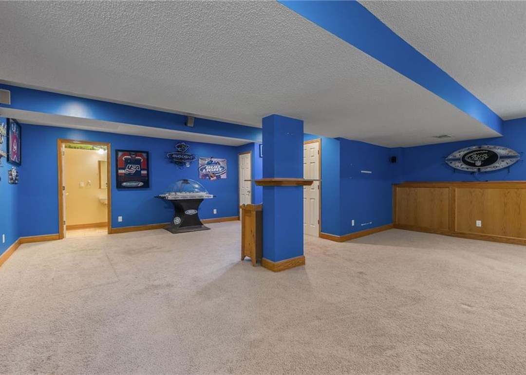 7428 N SMALLEY Avenue — photo 32