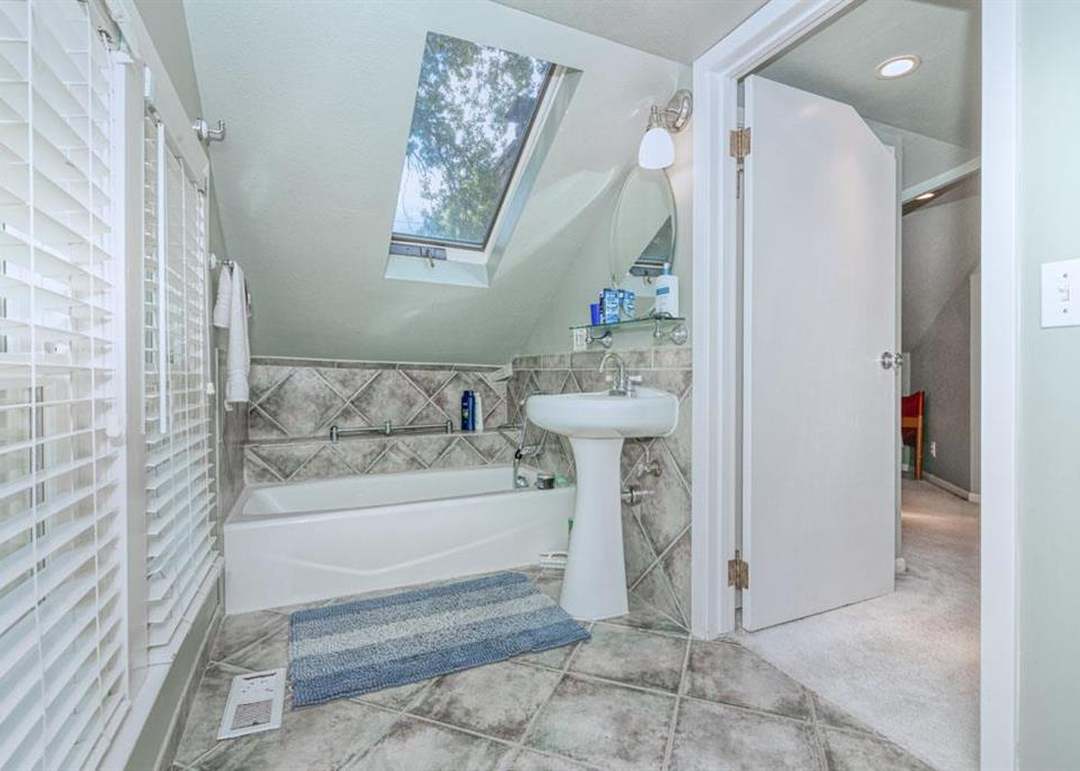 4922 Bell Street — photo 24