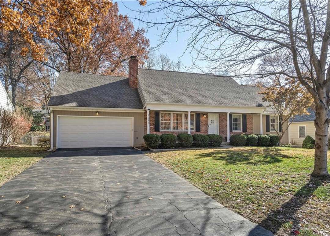 8741 Foster Lane — photo 9