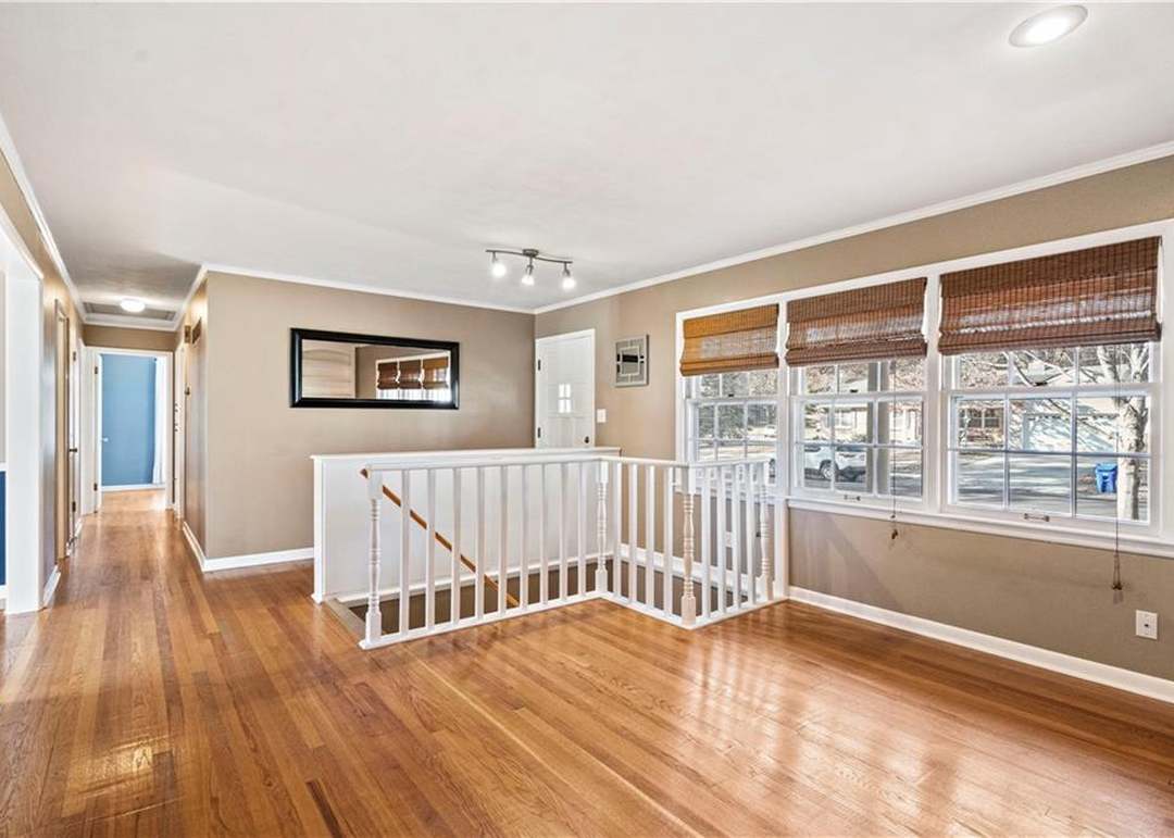 8741 Foster Lane — photo 17