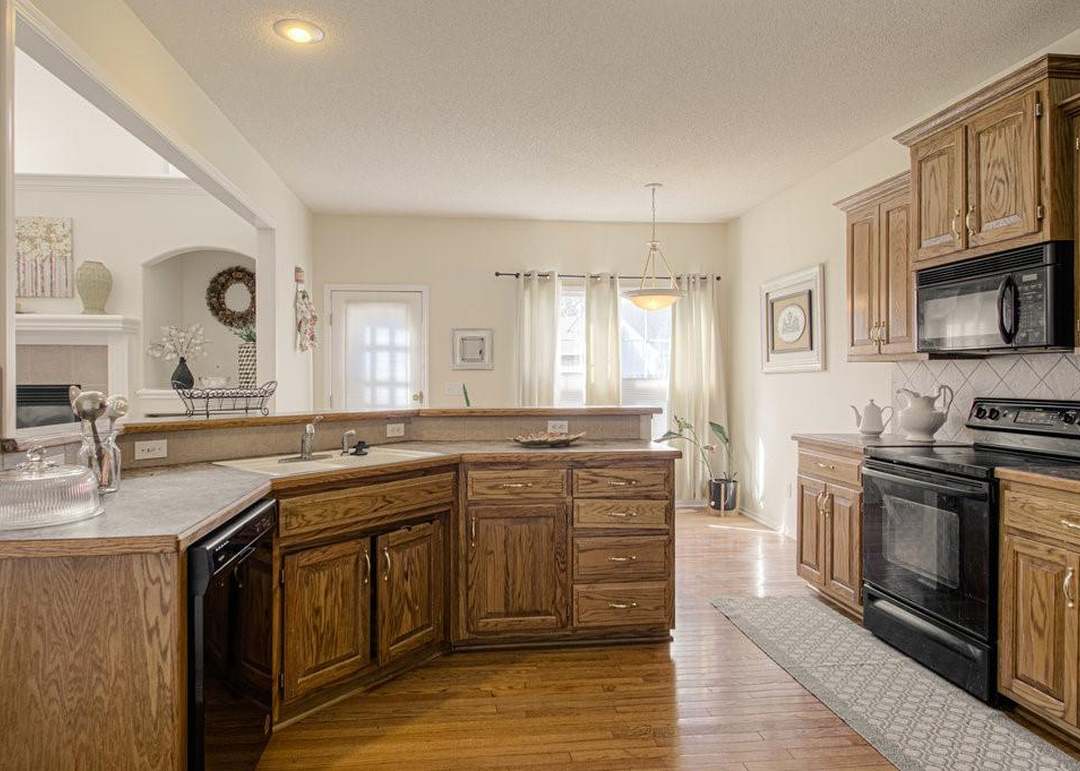 15540 Floyd Street — photo 13