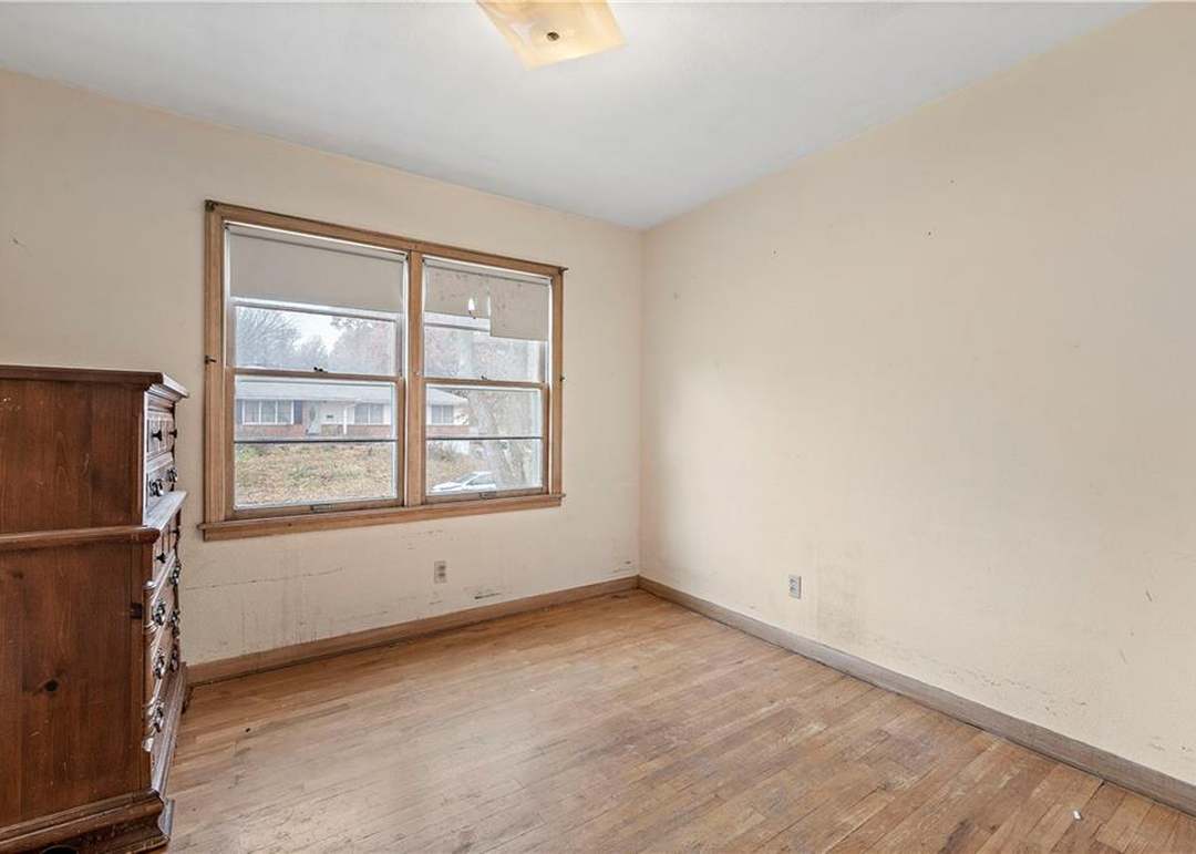 427 Moss Avenue — photo 4