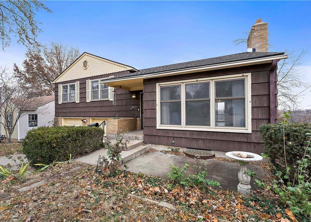 427 Moss Avenue — photo 12