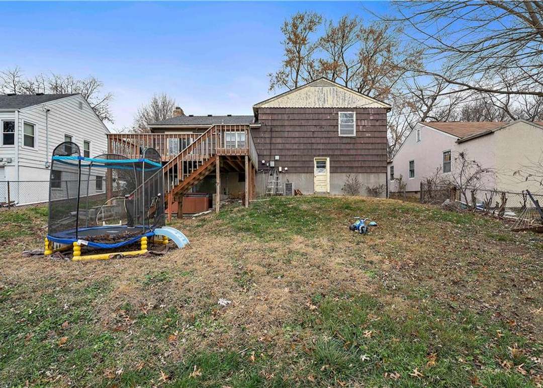 427 Moss Avenue — photo 37
