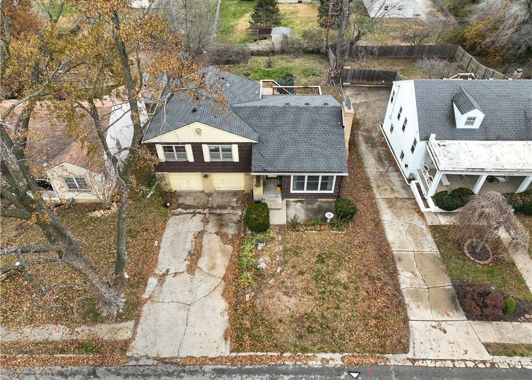 427 Moss Avenue — photo 41