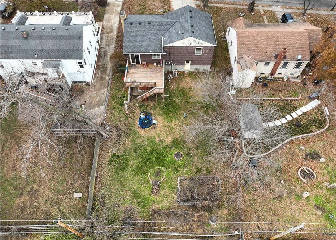 427 Moss Avenue — photo 44