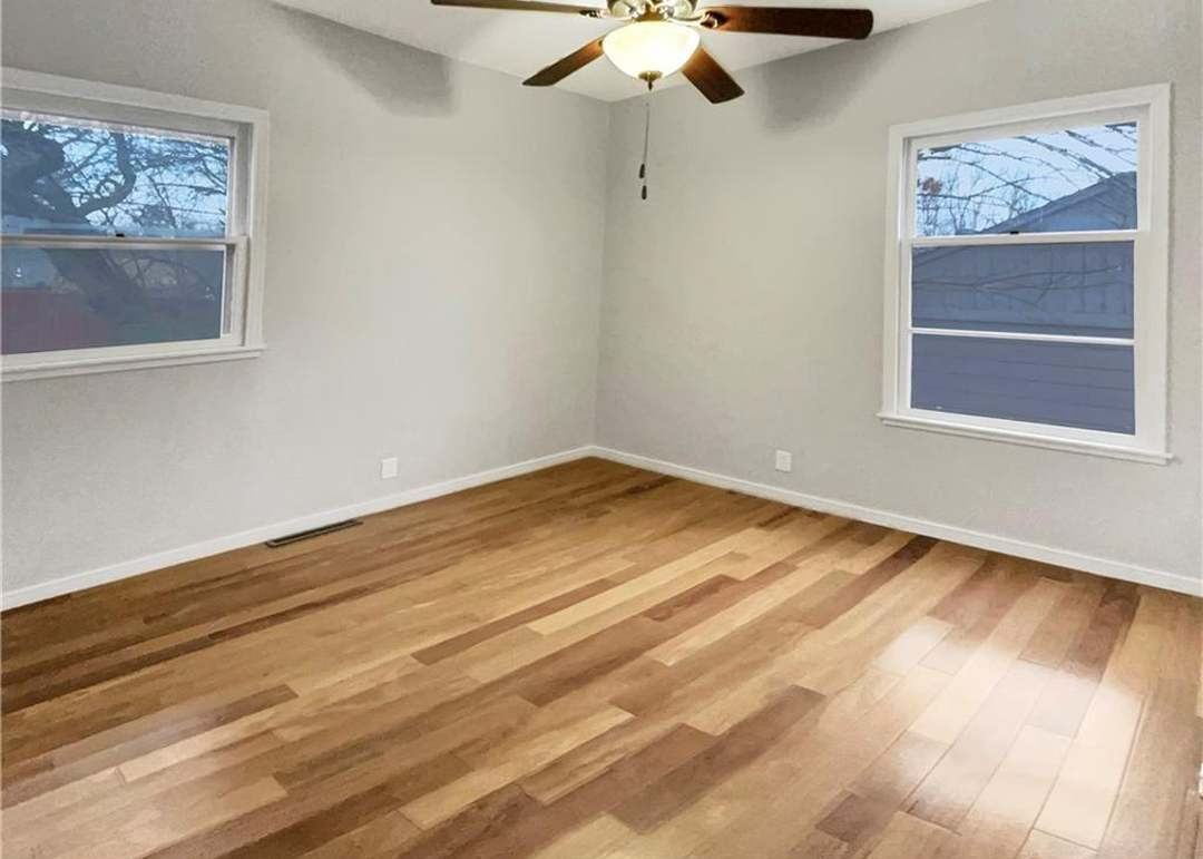 625 N 80th Place — photo 11