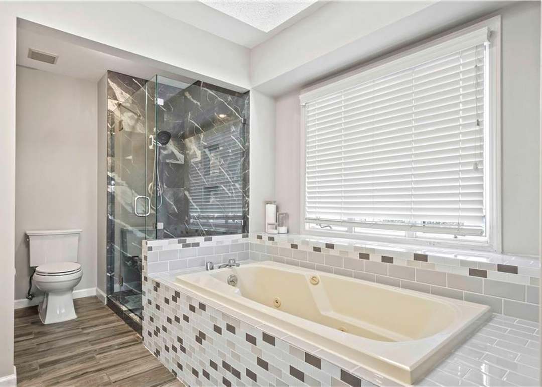 8327 W 119th Terrace — photo 5