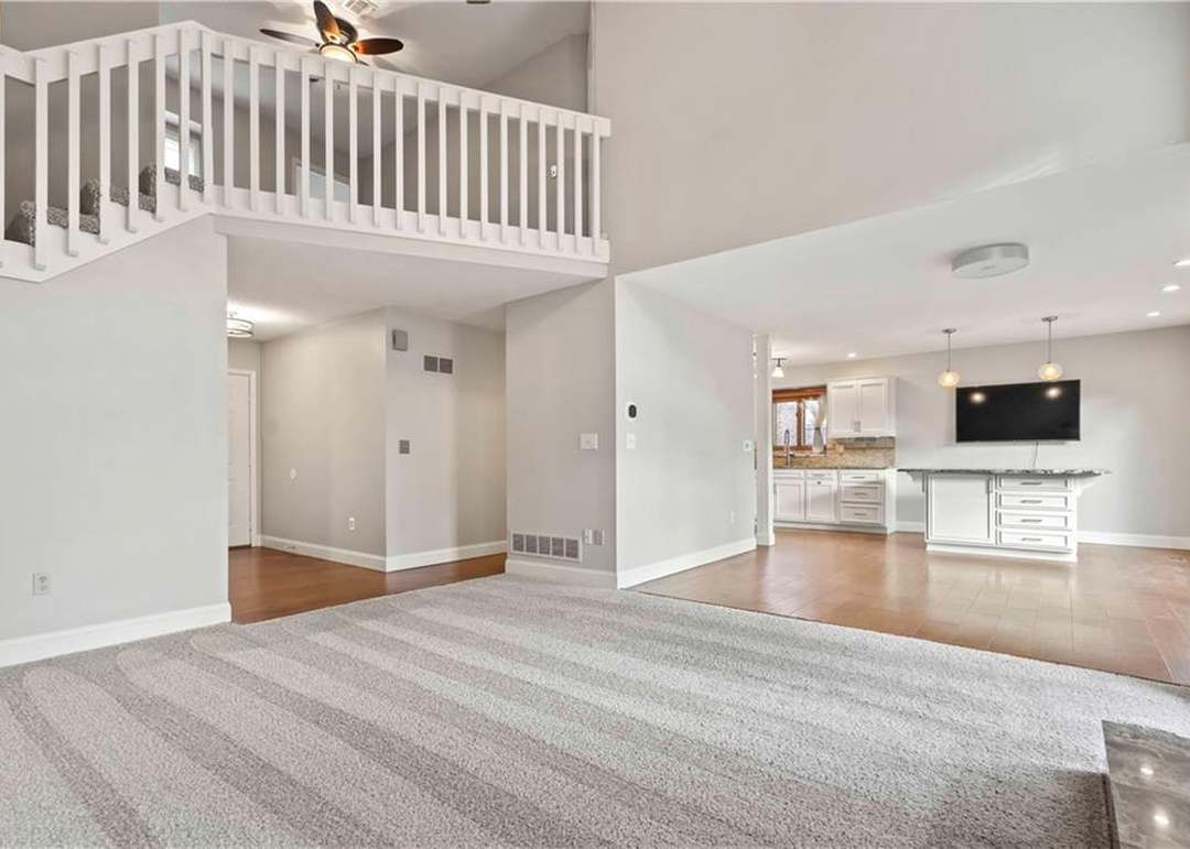 8327 W 119th Terrace — photo 11