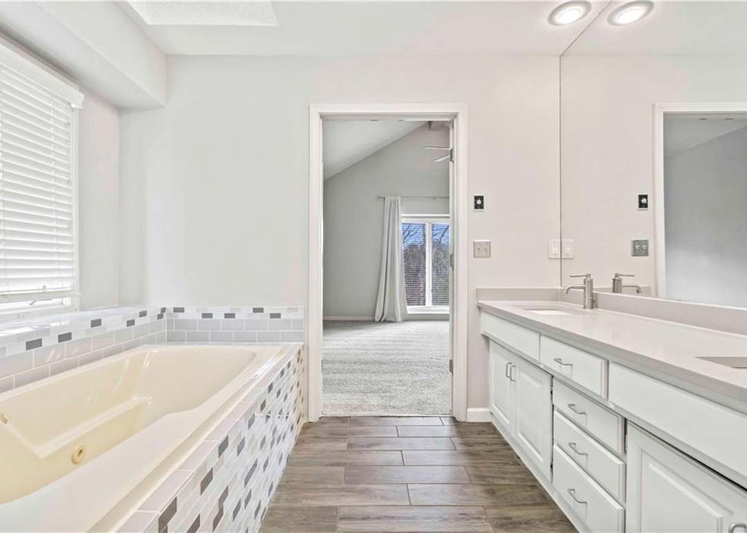 8327 W 119th Terrace — photo 33