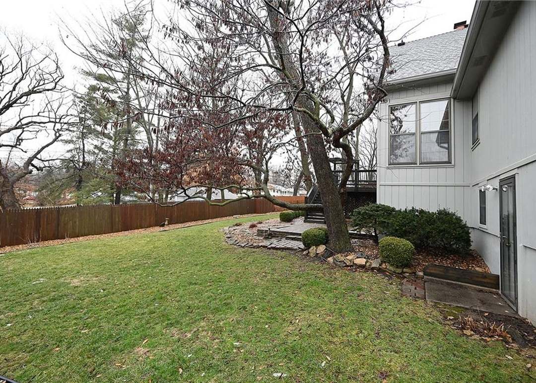 6117 NW 77th Street — photo 12