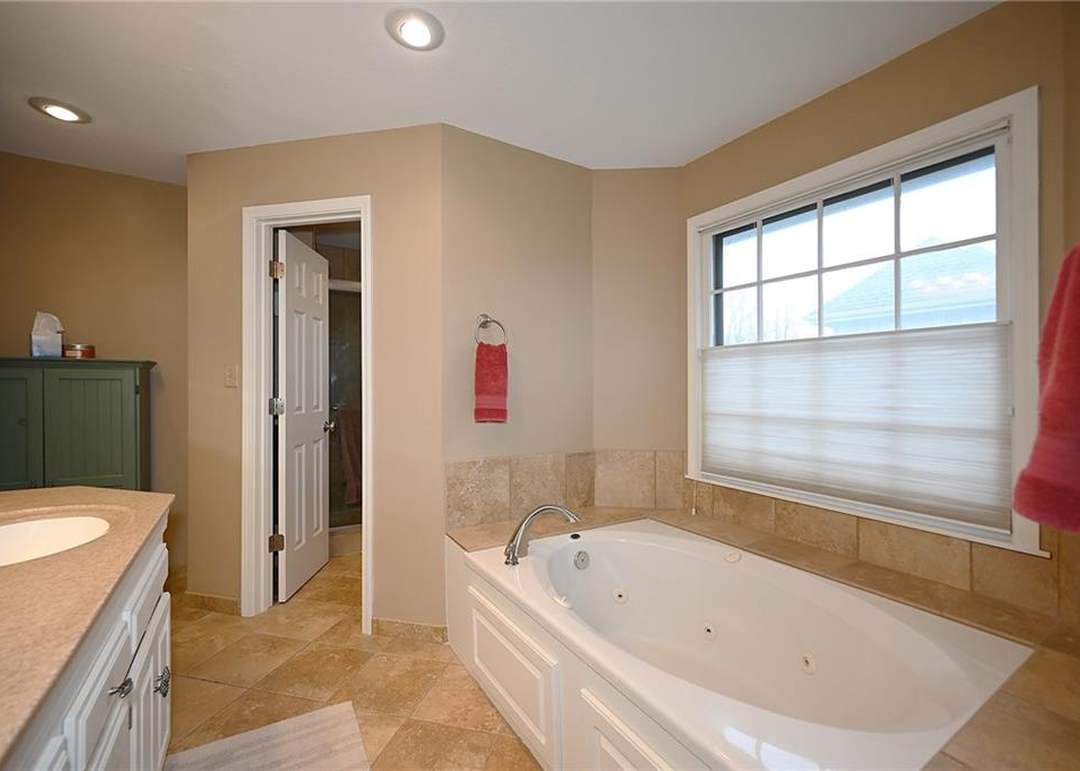 6117 NW 77th Street — photo 24