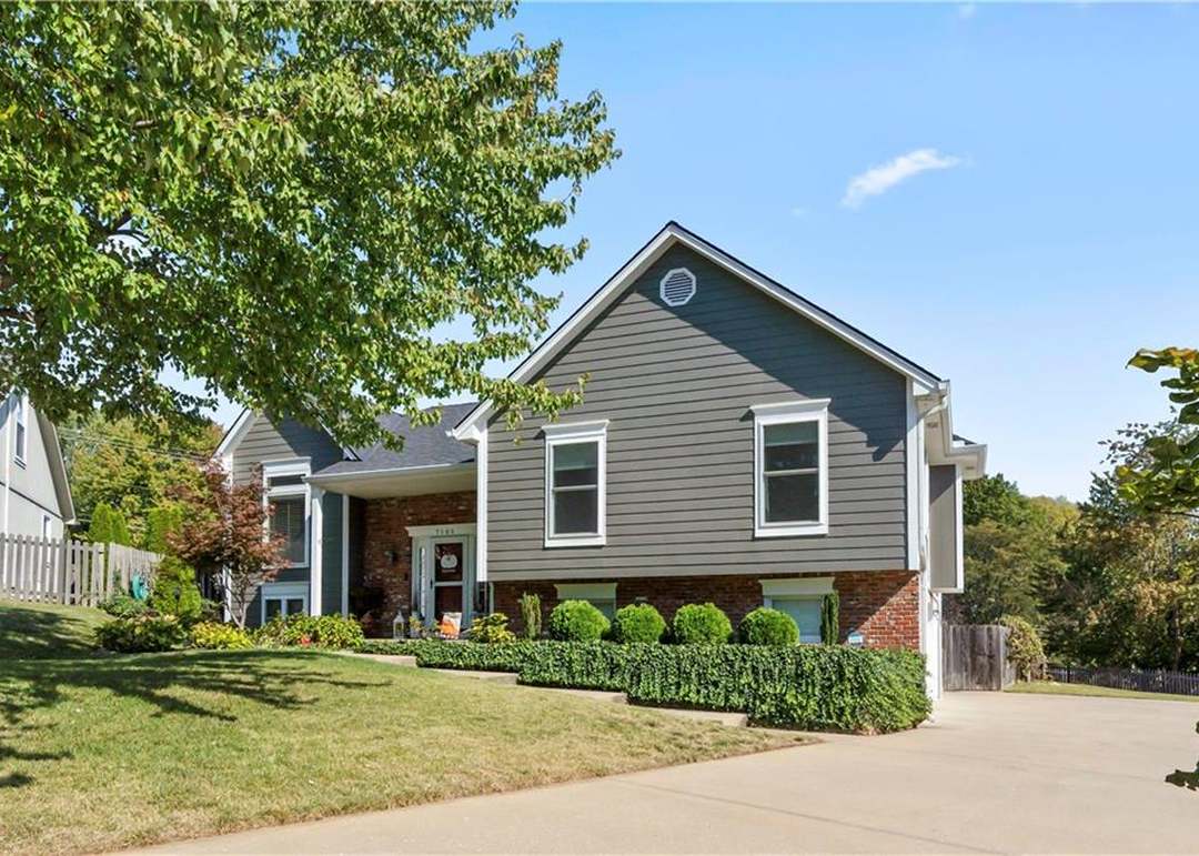7105 Summit Court — photo 61