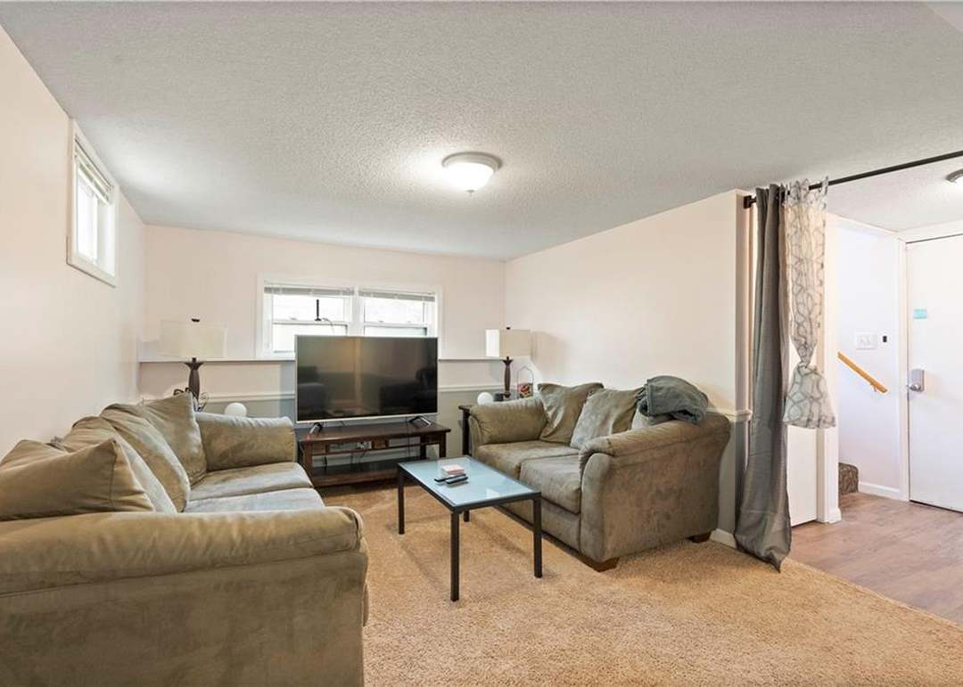 2317 NW Yorkshire Drive — photo 5