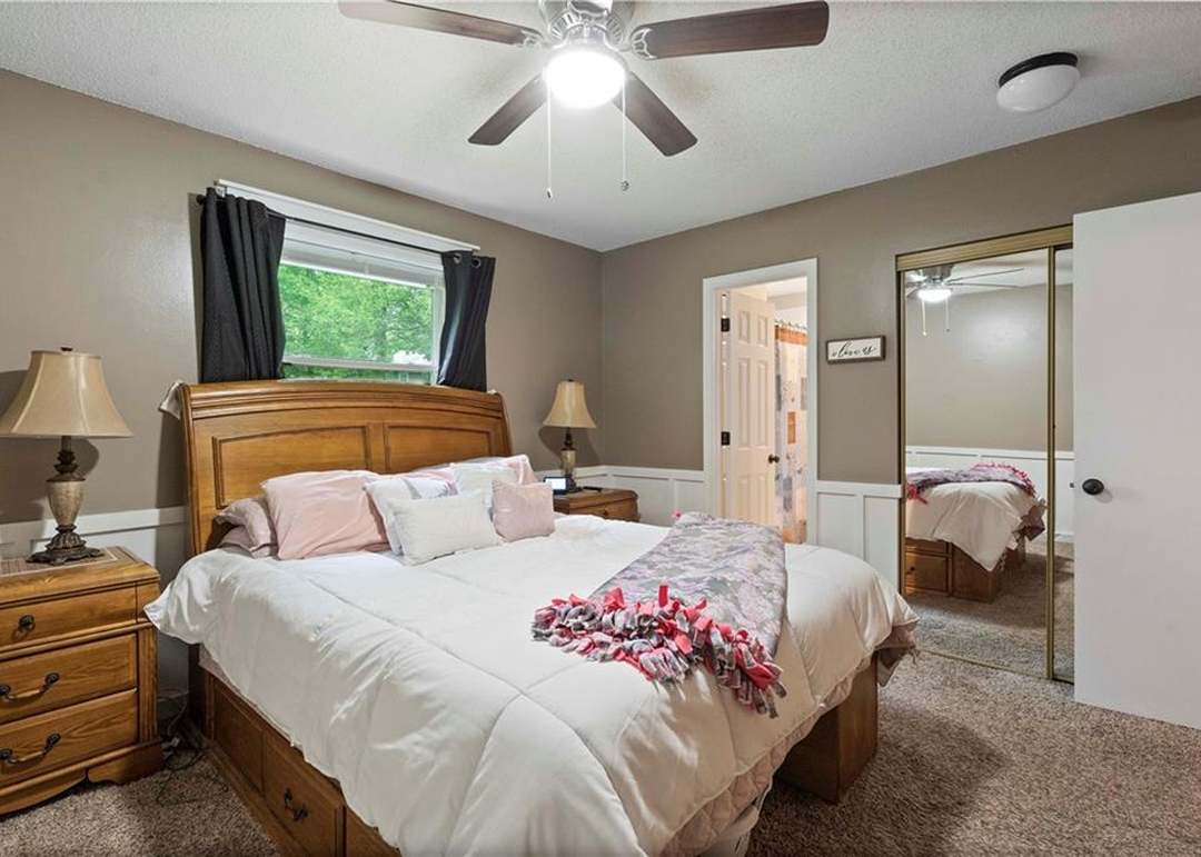 2317 NW Yorkshire Drive — photo 15