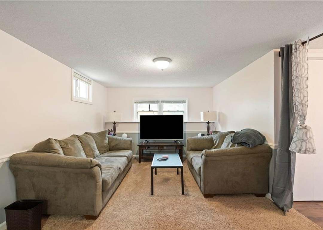 2317 NW Yorkshire Drive — photo 17