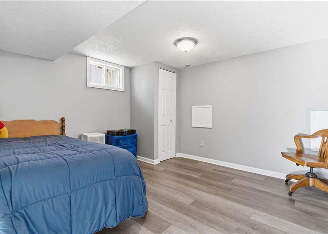 6204 E 140TH Terrace — photo 3