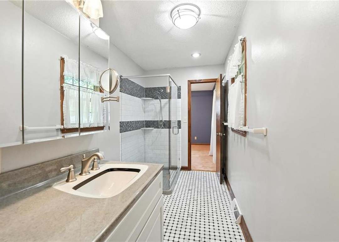 4914 Garnett Street — photo 27